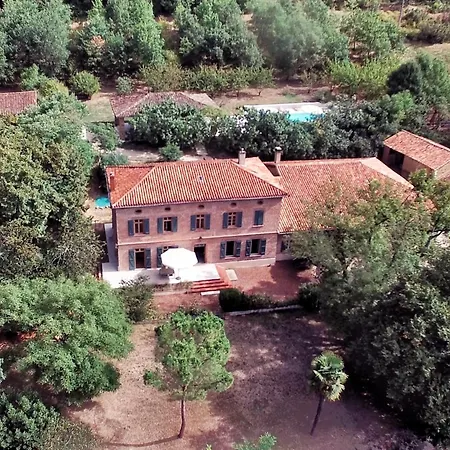 L'ostalas Hotel